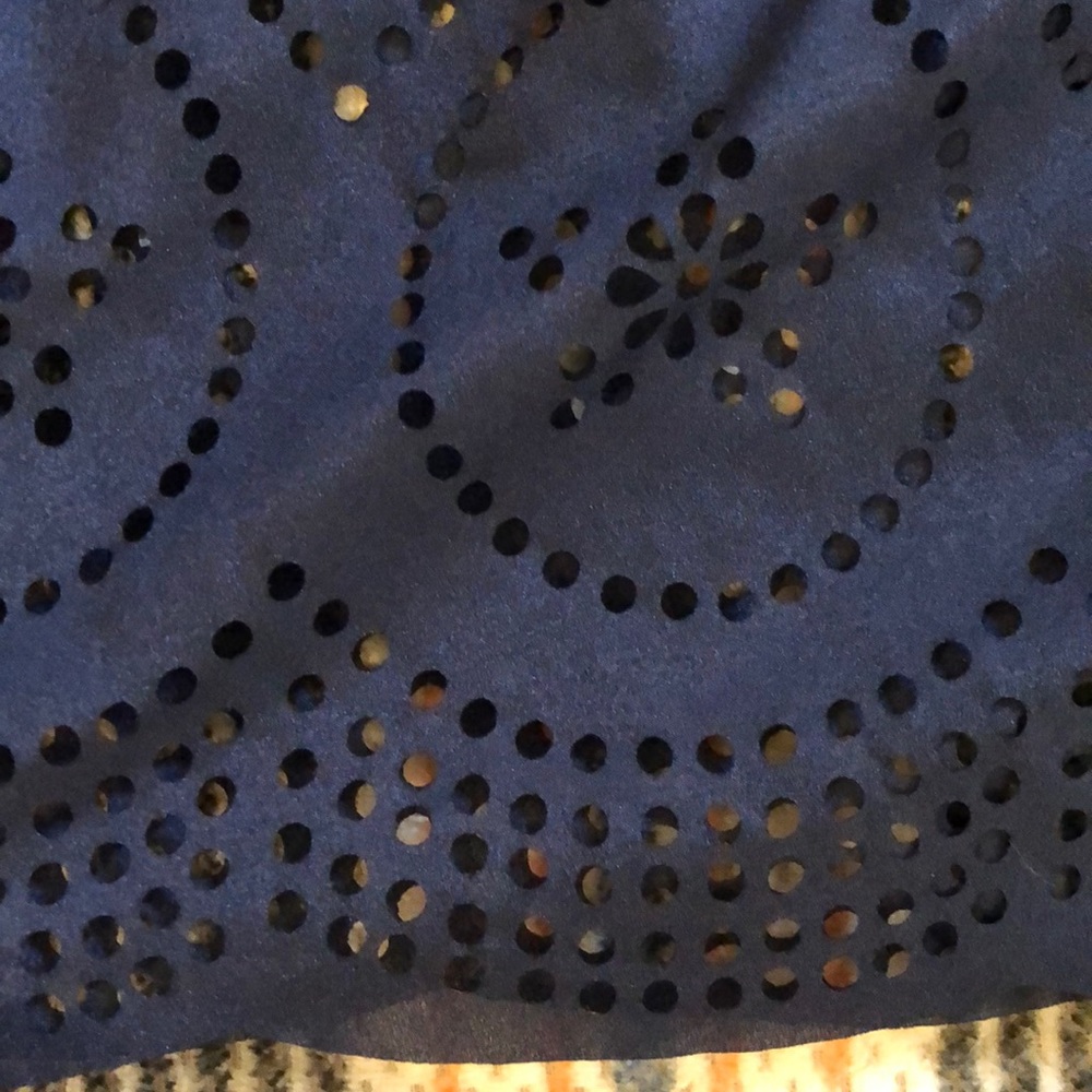 Top - Picture 2 of 3